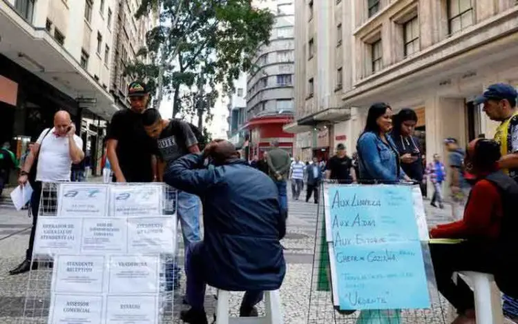 Taxa de desemprego na região metropolitana de São Paulo caiu de 17,4% em maio para 17% em junho (Paulo Whitaker/Reuters)