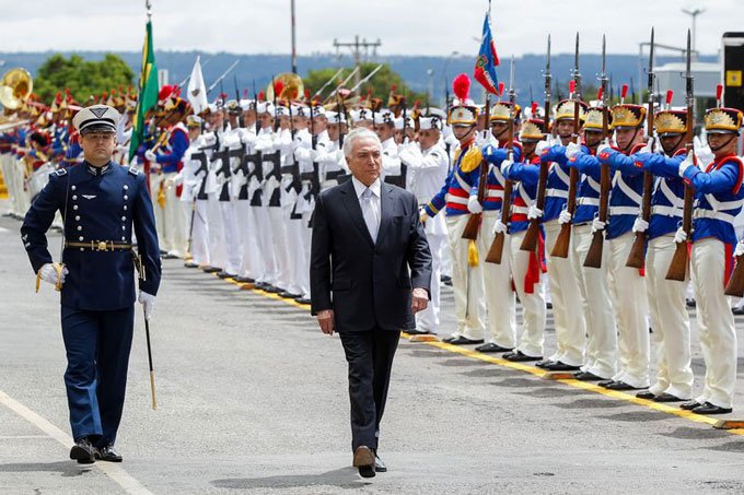 Temer participa de reunião do Conselho Militar de Defesa