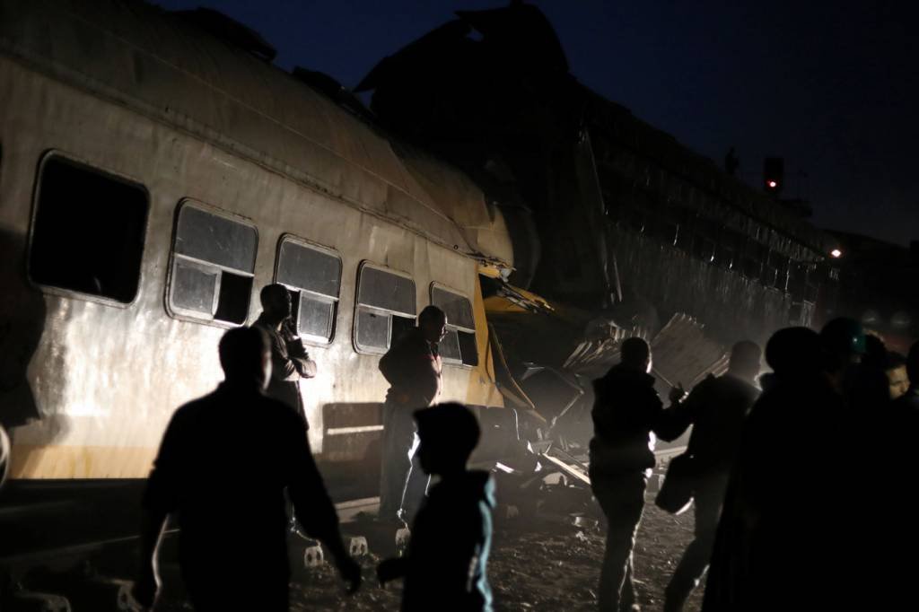 Acidente de trem no Egito mata 12 pessoas e deixa 39 feridos