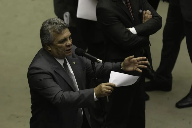 Alberto Fraga: os deputados afirmam na petição que não houve um pedido formal de desculpas de Fraga e pedem que o parlamentar seja obrigado a se retratar (Fabio Rodrigues Pozzebom/Agência Brasil)