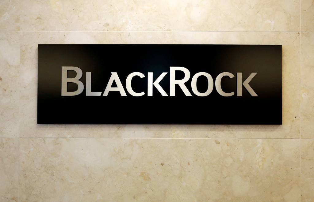 Maior gestora do mundo, BlackRock vai usar Coinbase para oferecer bitcoin a clientes; ações disparam