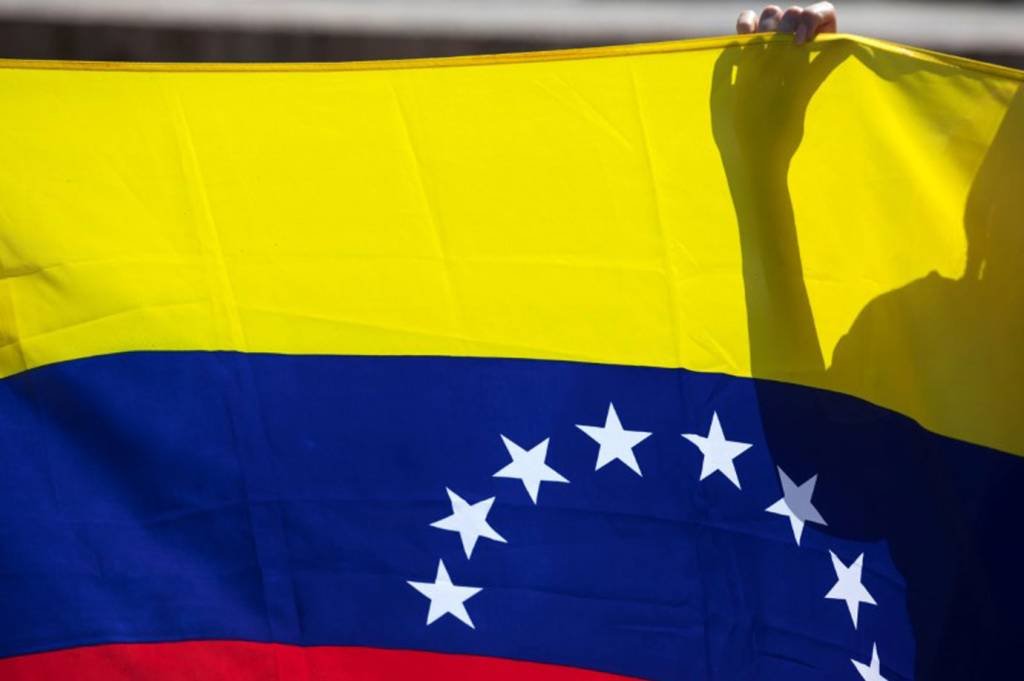 Para cobrir calote venezuelano, governo pode reduzir verba de desempregado