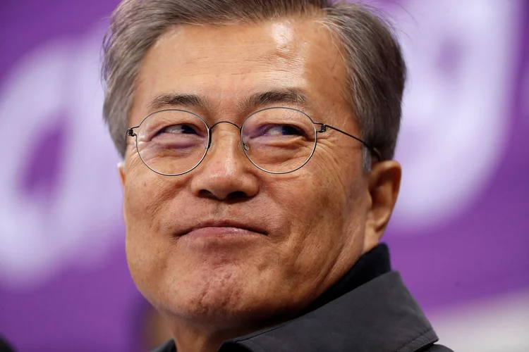 Coreia do Sul: presidente Moon Jae-in pode se reunir com seu colega norte-americano, Donald Trump, antes do encontro planejado deste com o líder norte-coreano (John Sibley/Reuters)