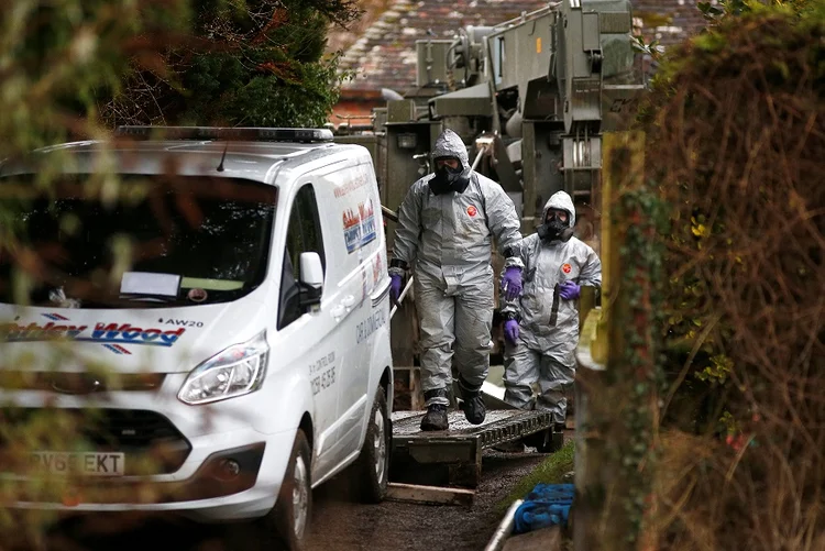 Ataque no Reino Unido: Skripal e a sua filha permanecem hospitalizados em estado crítico, enquanto o policial que entrou em contato com o agente químico nos primeiros momentos da investigação continua grave (Henry Nicholls/Reuters)