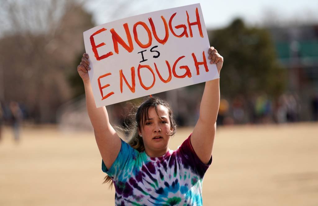 Estudantes da Flórida vão a Washington protestar contra armas