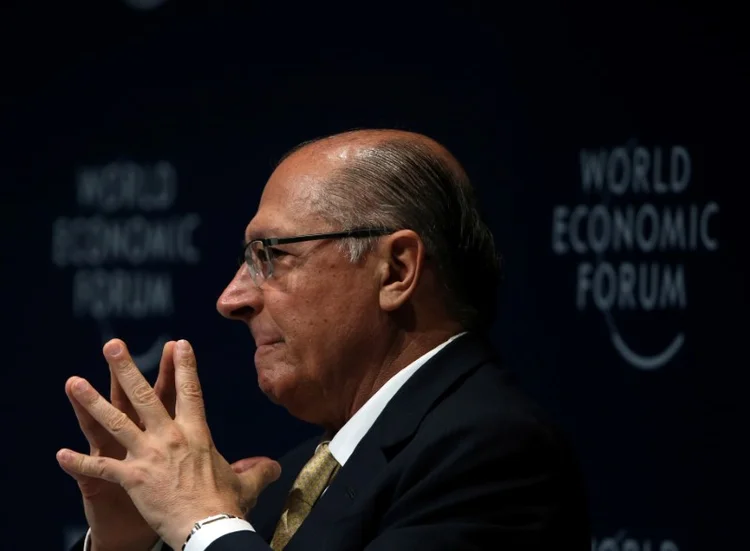 Alckmin: o próprio Alckmin disse nesta terça-feira “lamentar” a saída do adversário (Paulo Whitaker/Reuters)