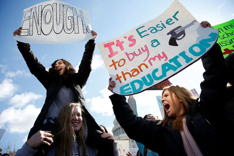 Protestos nos EUA: passeatas foram parte de um movimento popular crescente nascido do ataque em Parkland (Joshua Roberts/Reuters)