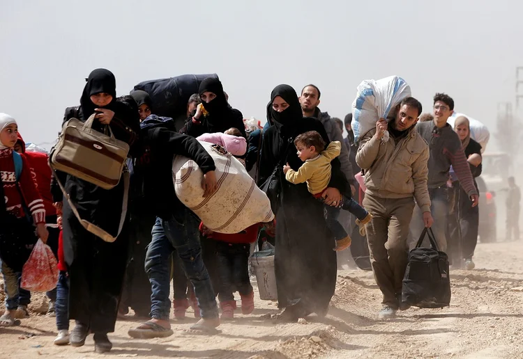 Síria: milhares de combatentes aceitaram acordos mediados pela Rússia para deixar outras partes do enclave na semana passada (Omar Sanadiki/Reuters)