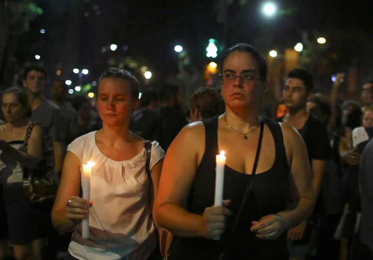 Assassinato de Marielle Franco: durante o ato, com discursos de lideranças comunitárias, foram repetidos coros pedindo o fim da Polícia Militar (Pilar Olivares/Reuters)