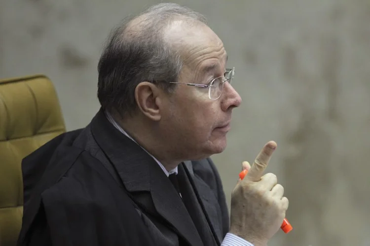 Celso de Mello: ministro classificou de "primorosa" a decisão do ministro Luís Felipe Salomão, do STJ, que enviou à primeira instância inquérito contra o governador da PB (Ueslei Marcelino/Reuters)