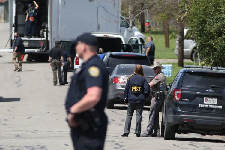 Texas: autor dos ataques com bombas deixou um vídeo de 25 minutos com uma "confissão" em um celular (Loren Elliott/Reuters)