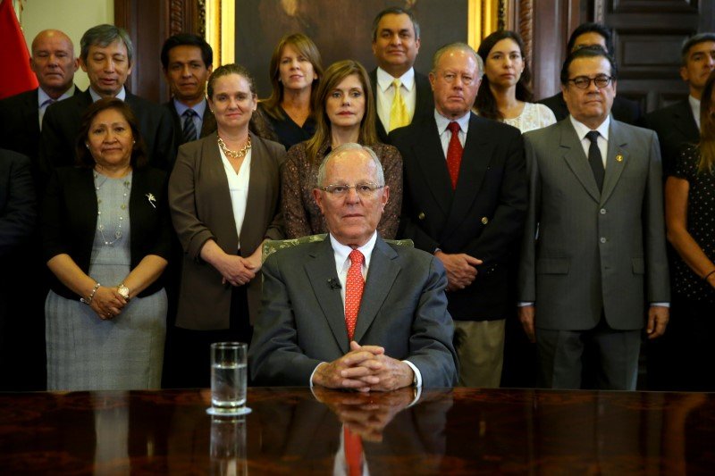 Esquerda peruana rejeita renúncia de Kuczynski e quer seguir com cassação