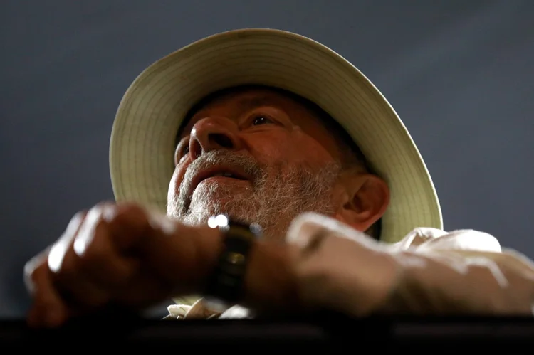 Lula: desde que ex-presidente foi preso, o PT o mantém como pré-candidato da legenda, afirmando que irá registrá-lo para concorrer ao pleito (Diego Vara/Reuters)