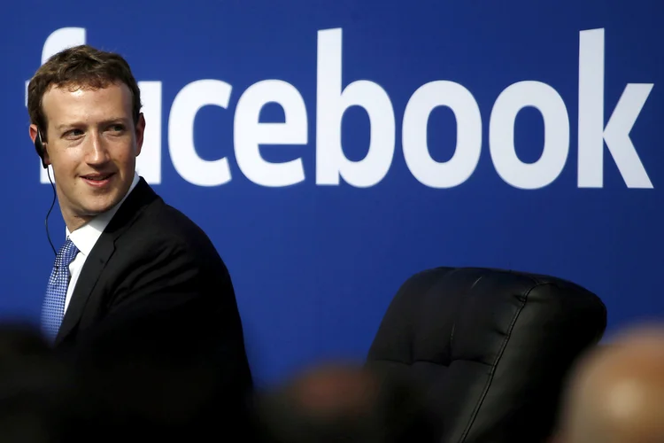 Facebook: "Os anunciantes não deveriam poder ocultar quem paga os anúncios", disse a rede social em seu blog (Stephen Lam/Reuters)