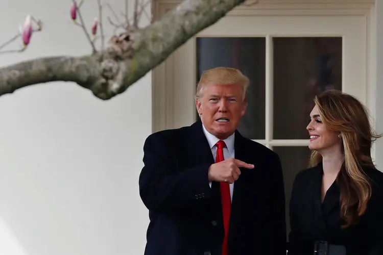 Donald Trump e Hope Hicks: ela era a assessora mais antiga e tão próxima do presidente que muitos a chamavam de sua "filha adotiva" (Carlos Barria/Reuters)