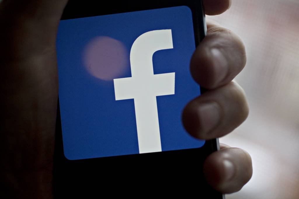 Facebook: estudo promovido pela empresa mostra problemas em compras online (Andrew Harrer/Bloomberg)