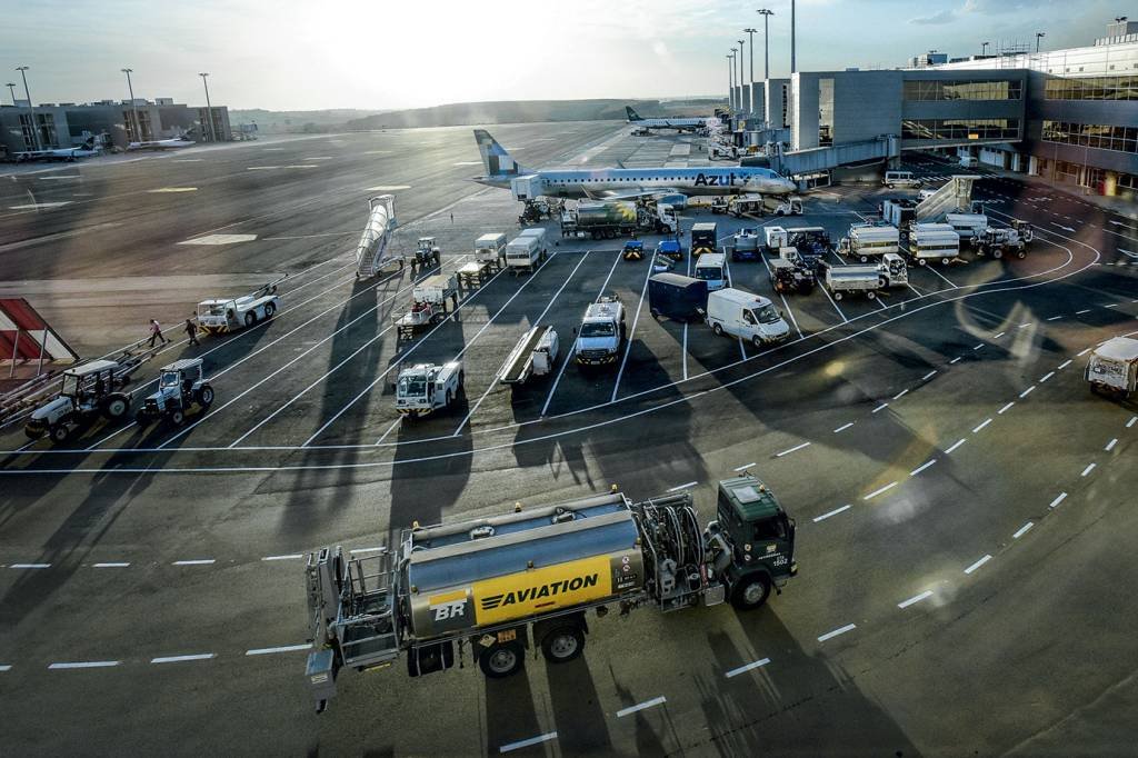 8 aeroportos permanecem sem combustível, diz Infraero