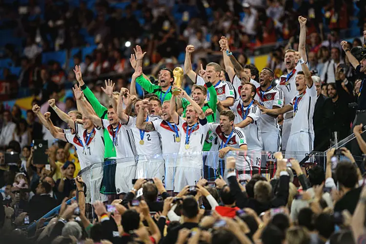 Seleção da Alemanha na Copa do Mundo de 2014: alemães atropelaram jogadores brasileiros e cravaram, em terras nacionais, um placar de 7 gols contra 1 (Matthias Hangst/Getty Images)