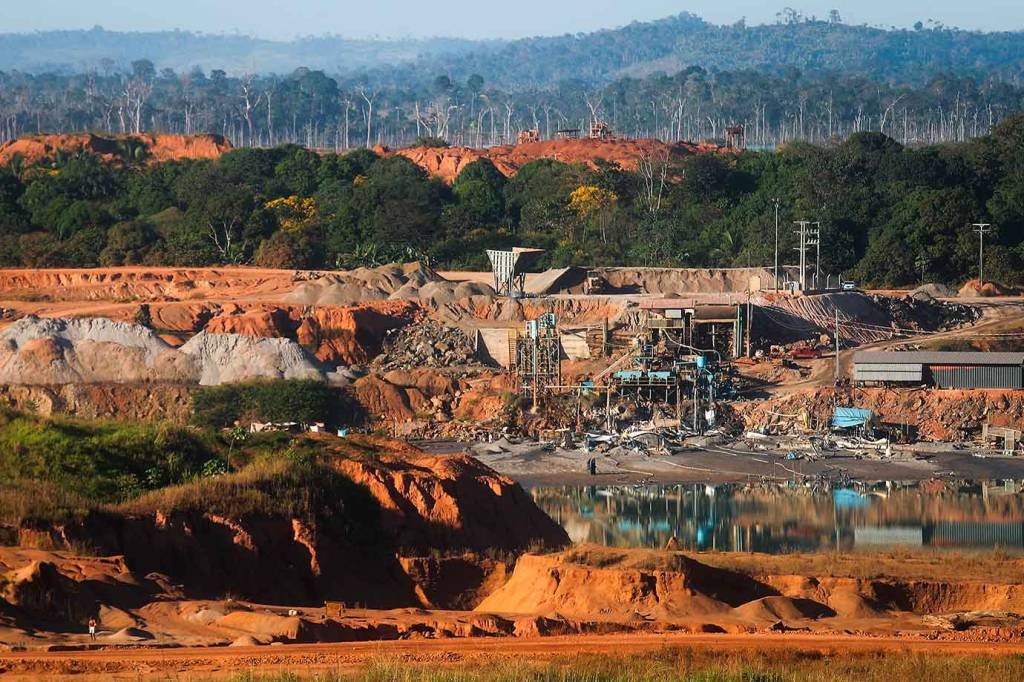 Mineração na Amazônia.  (Mario Tama / Staff/Getty Images)