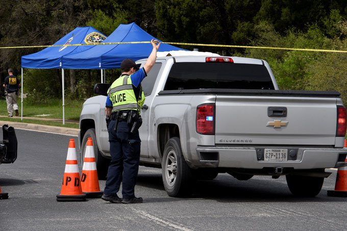 Polícia dos EUA procura "serial bomber" após 4º ataque no Texas