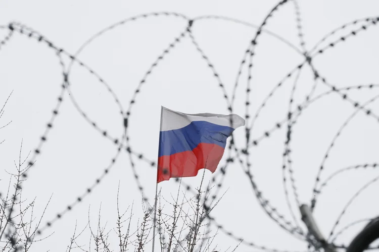 Bandeira russa: baixas contábeis até o momento abrangem uma variedade de setores (Gleb Garanich/Reuters)