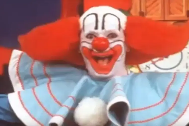 Bozo: Avruch interpretou o palhaço na TV americana entre 1959 e 1970 (YouTube/Reprodução)