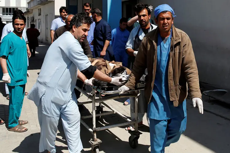 Afeganistão: por enquanto, nenhum grupo de insurgentes reivindicou a autoria da ação (Mohammad Ismail/Reuters)