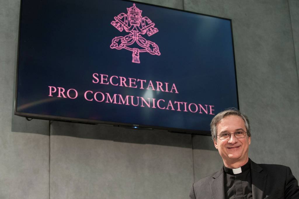 Papa aceita renúncia do prefeito da Secretaria de Comunicação