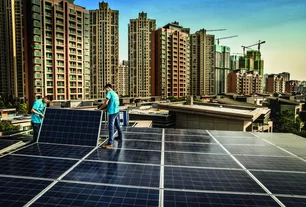Imagem referente à matéria: Bússola & Cia: vendas de projetos fotovoltaicos da 77Sol crescem 337%