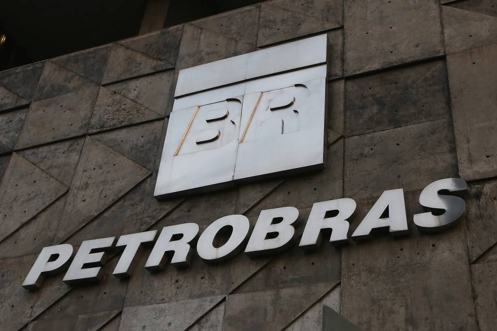 Petrobras tem lucro líquido de quase R$ 7 bilhões no trimestre