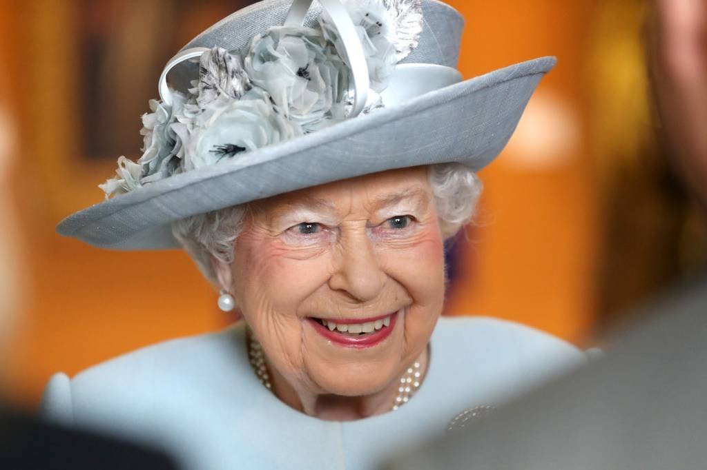 Em 1981, jovem neozelandês tentou matar rainha Elizabeth II