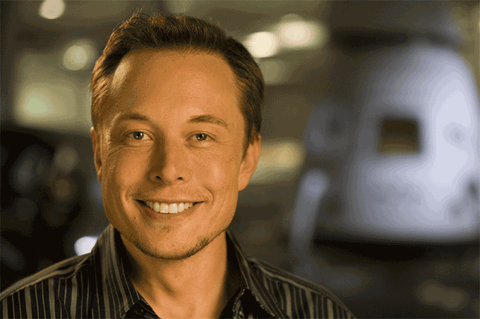 Musk ousa ir aonde outros fracassaram com internet espacial
