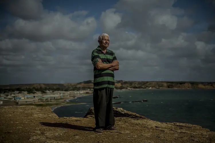 Venezuela: pescador Esteban Sánchez, que lutou para que refinaria não poluísse baía no país / Meridith Kohut/The New York Times