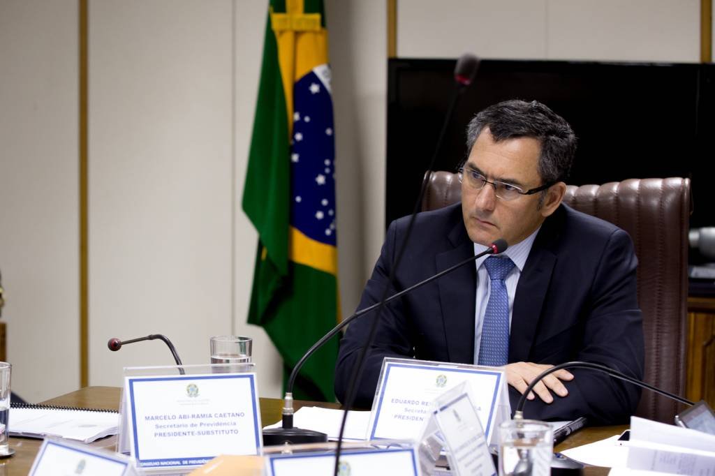 Guardia diz na Câmara que "objetivo é recuperar Eletrobras"