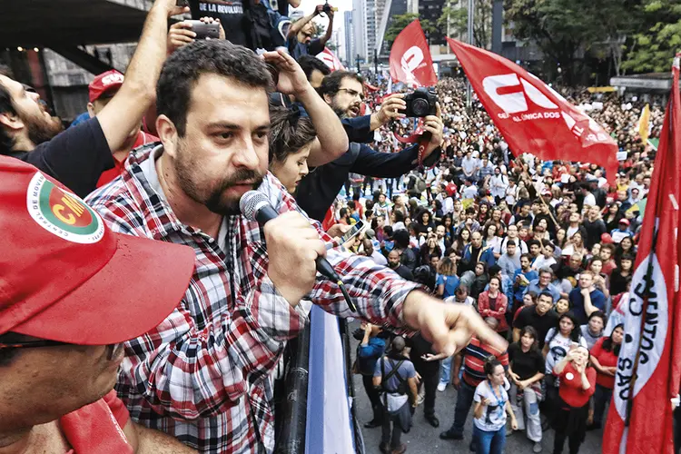 Guilherme Boulos: PSOL anunciou candidatura no sábado (Roberto Parizotti/CUT/Divulgação)