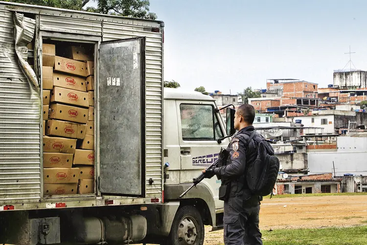 Apreensão de carga roubada: as empresas perderam 2 bilhões de reais em 2017 com esse tipo de crime | Maíra Coelho/ Agência O Dia  / 