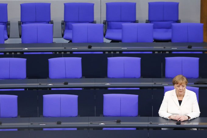 Angela Merkel é eleita pela 4ª vez como chanceler da Alemanha