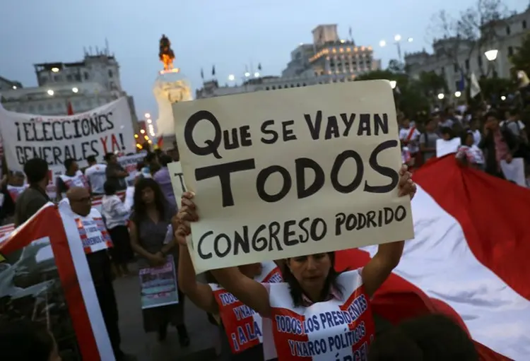 Peru: Pedro Pablo Kuczynski (PPK) foi flagrado num esquema de compra de votos para se manter no poder