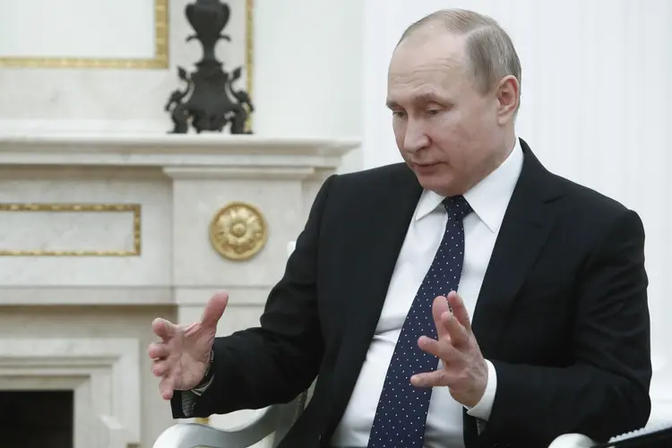 Putin e Trump se reuniram em julho de 2017 durante a cúpula do G20 e desde então mostraram disposição a um encontro bilateral (Sergei Karpukhin/Reuters)