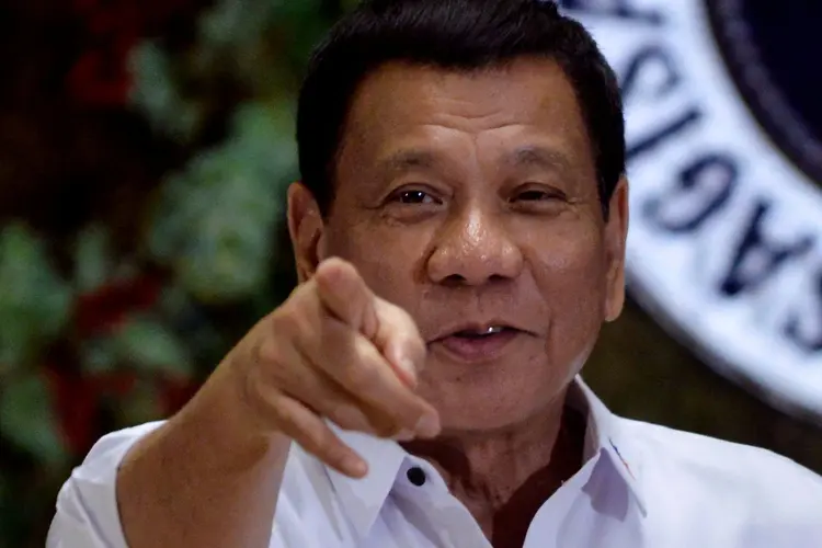 Duterte: o polêmico presidente indignou os cristãos de todo o país no fim de junho ao questionar o conceito do pecado original e se referir a Deus como "estúpido" (Ezra Acayan/Reuters)