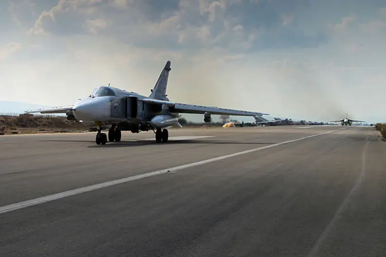 Base aérea russa Khmeimim, localizada na cidade síria Latakia (Ministério da Defesa da Rússia/Divulgação)