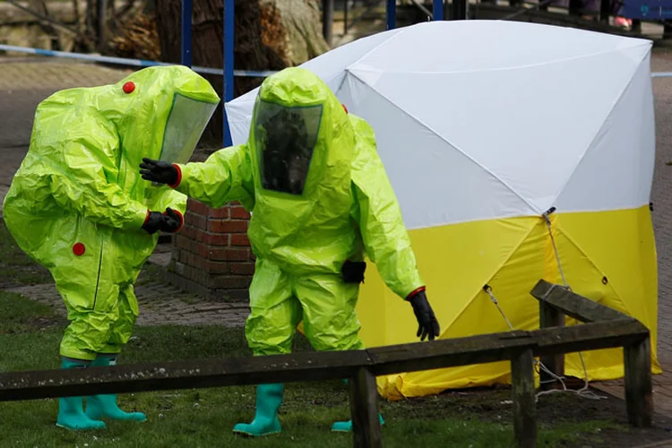 Reino Unido: Sergei Skripal, de 66 anos, que passou segredos russos para o Reino Unido, foi encontrado inconsciente no banco de uma cidade inglesa (Peter Nicholls/Reuters)