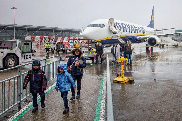 Ryanair: a empresa irlandesa vende passagens por 1 euro (Nicolas Economou/NurPhoto/Getty Images/Exame)