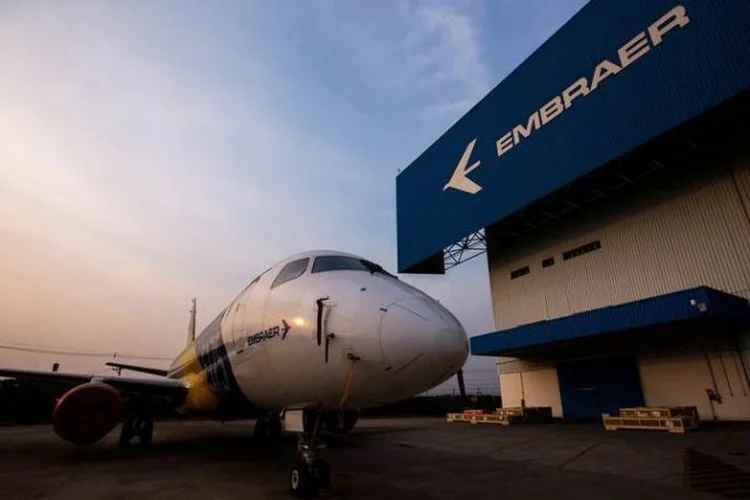 No balanço do primeiro trimestre, a fabricante brasileira de aeronaves anunciou que tem no horizonte cerca de 16 bilhões de dólares em encomendas firmes para os próximos anos (Roosevelt Cassio/Reuters)