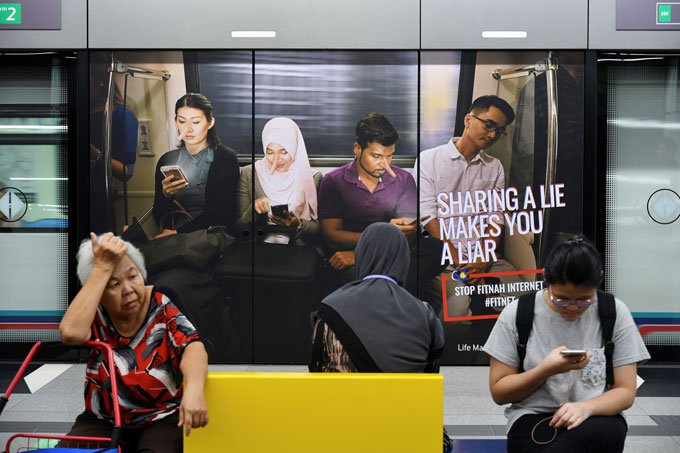 Malásia: país aprovou nesta segunda-feira uma lei contra as chamadas "fake news" que pode resultar em penas de prisão de até 6 anos para os infratores (Stringer/Files/Reuters)
