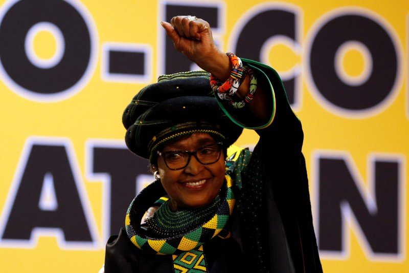 Winnie Mandela: descrita por muitos sul-africanos como "Mãe da Nação", ela foi casada com Mandela durante entre 1958 e 1996 (Siphiwe Sibeko/Reuters)