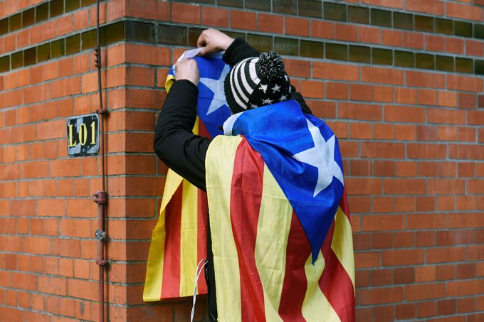 Parlamento catalão debaterá amanhã escolha do novo presidente regional