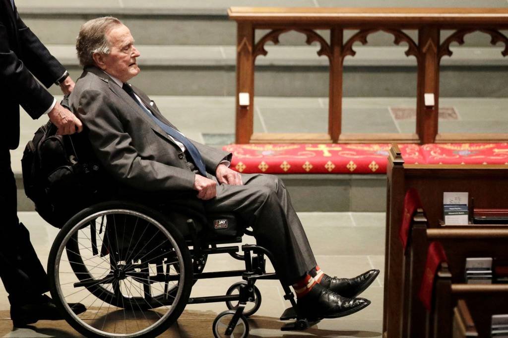 George H.W. Bush, presidente da Guerra do Golfo vencido pela economia
