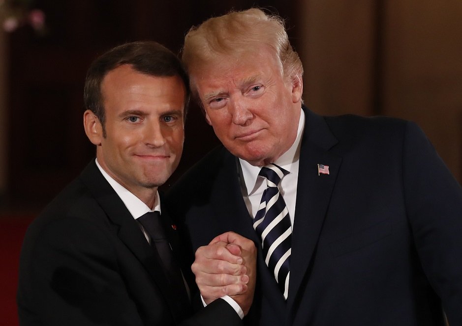 Trump saúda luta de Macron contra 'imigração descontrolada'