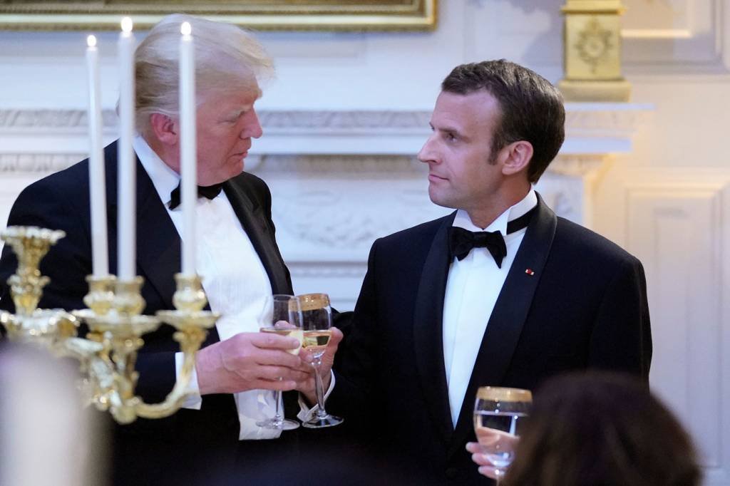 Macron diz que aposta que Trump vai retirar EUA do acordo nuclear com Irã